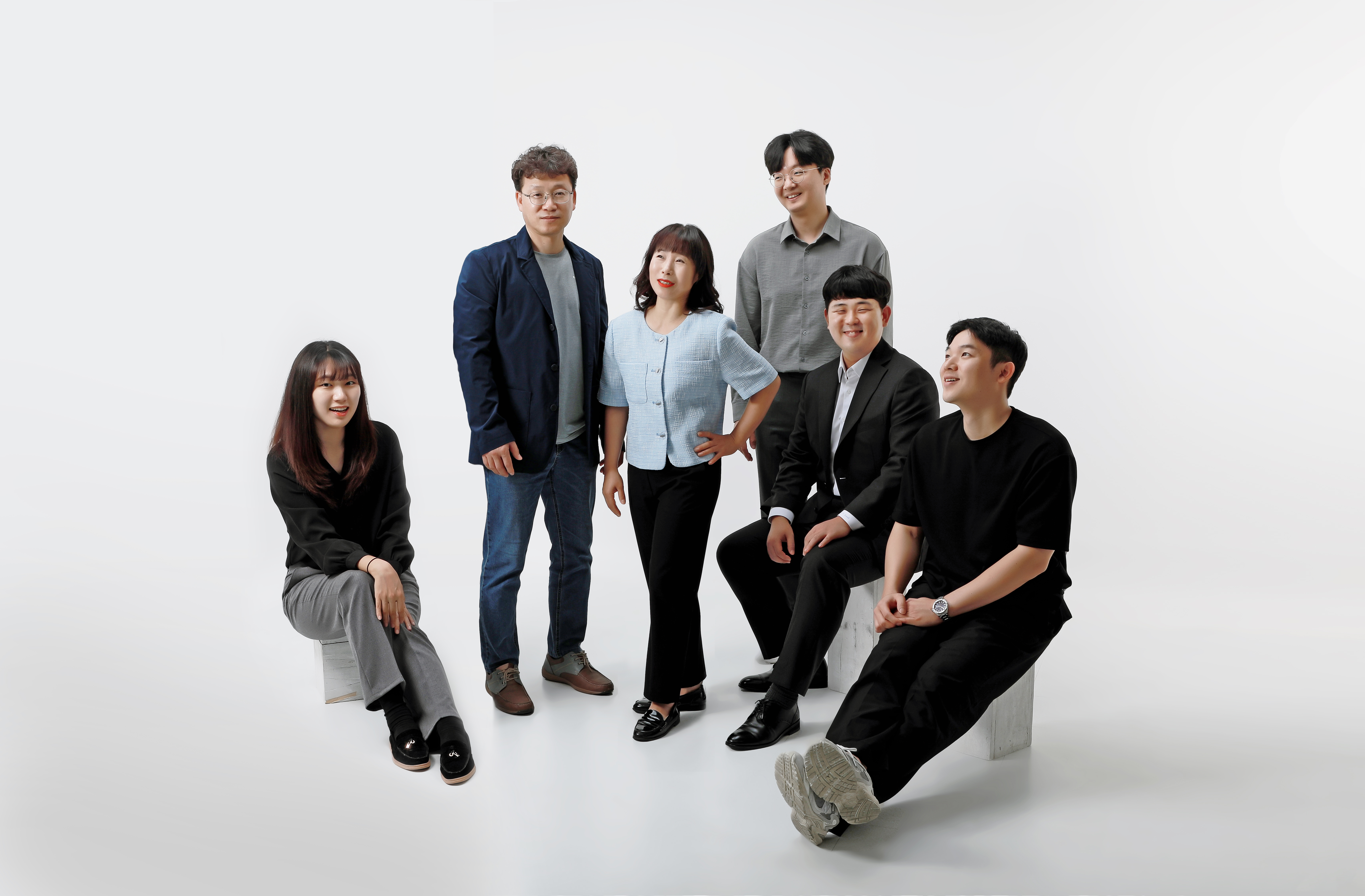 About us 단체사진 